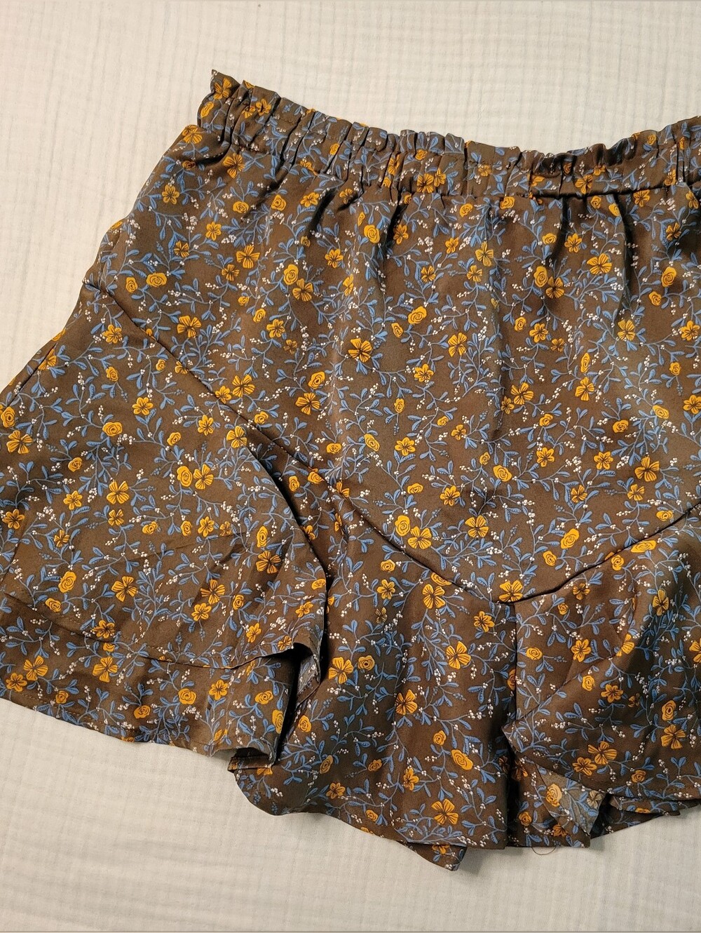Floral Ruffle Mini Skort - Picture 2 of 2